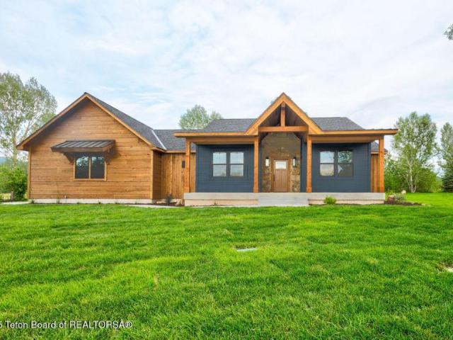 House for sale in Victor