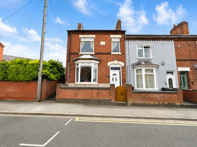 House for sale in Coalville, Leicestershire