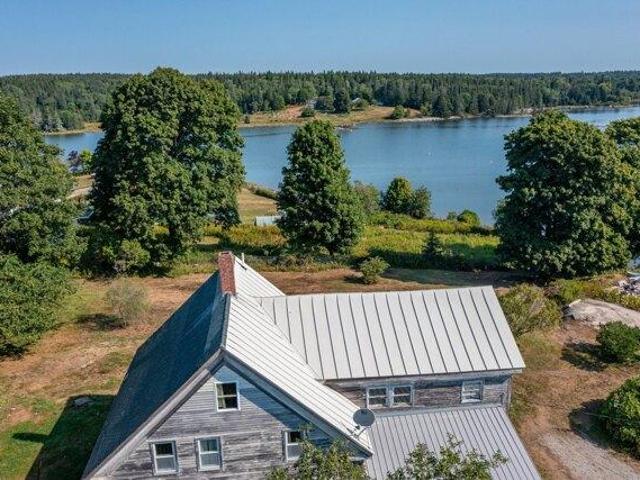 House for sale in Vinalhaven, Knox County