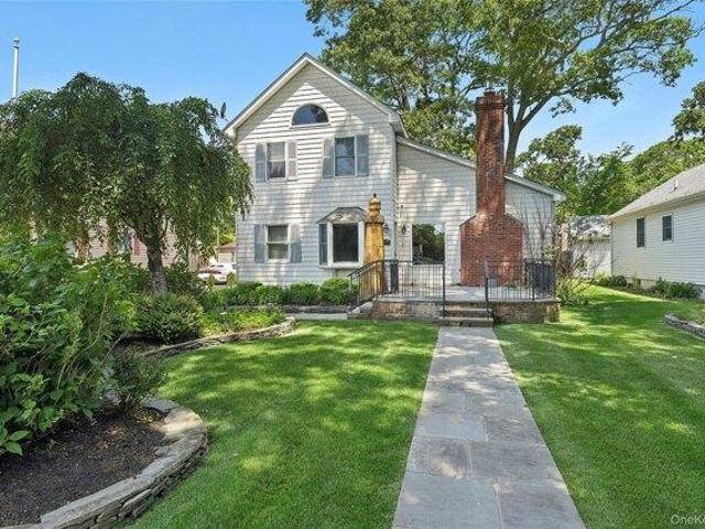 House for sale in Wading River, New York