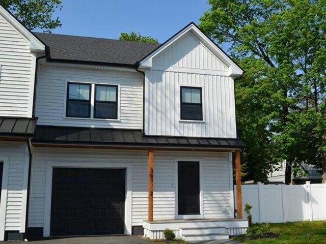Condo for sale in Wakefield, Massachusetts