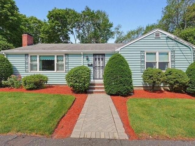 House for sale in Wakefield, Massachusetts