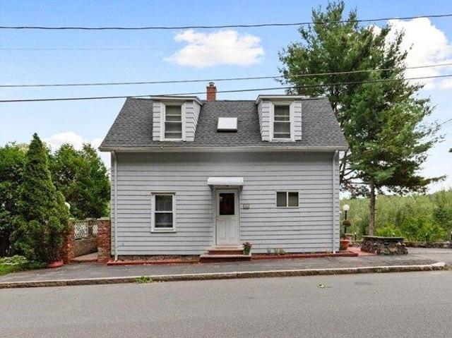 House for sale in Wakefield, Massachusetts