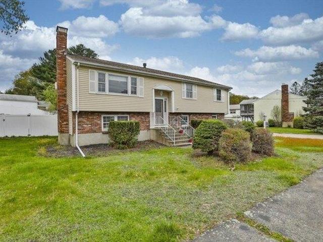House for sale in Wakefield, Massachusetts