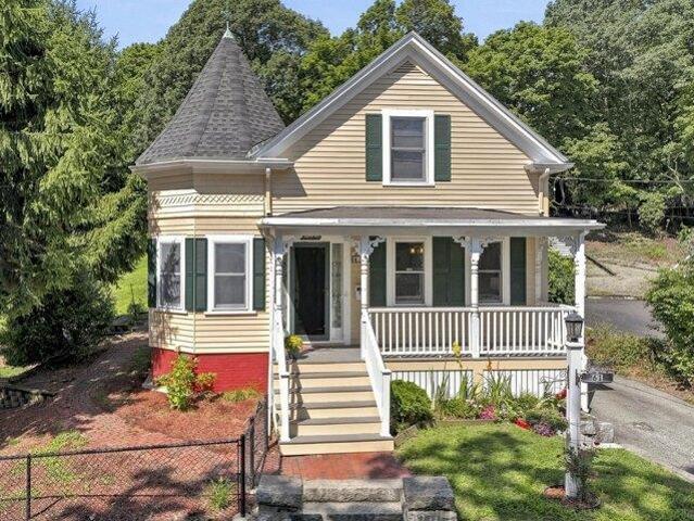 House for sale in Wakefield, Massachusetts