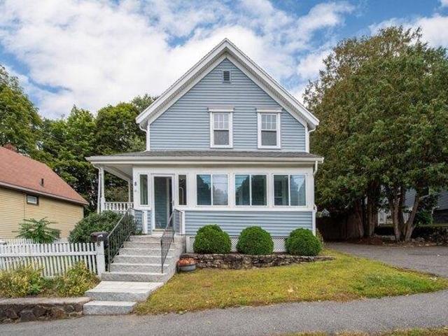 House for sale in Wakefield, Middlesex County