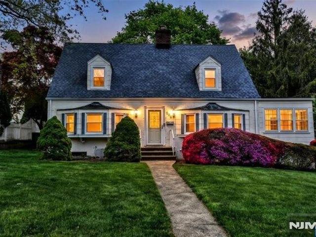 House for sale in Waldwick, Bergen County