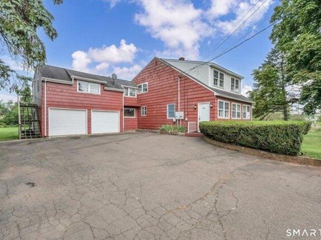 House for sale in Wallingford, Connecticut