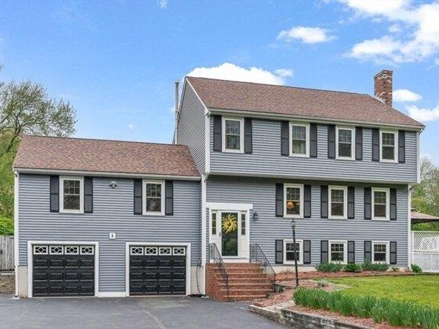 House for sale in Walpole, Massachusetts
