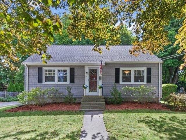 House for sale in Walpole, Norfolk County