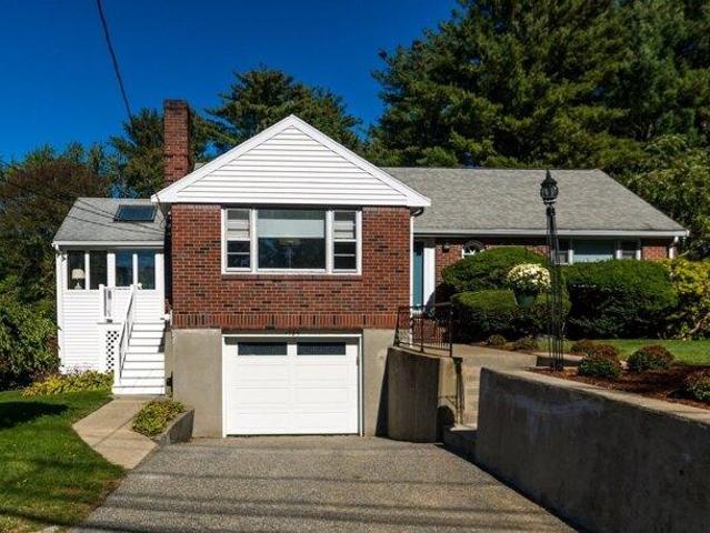House for sale in West Waltham, Waltham