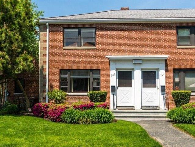 Condo for sale in Waltham, Massachusetts
