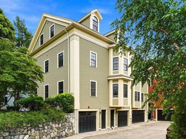 Condo for sale in Waltham, Massachusetts