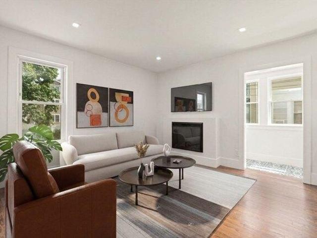 Condo for sale in Waltham, Massachusetts