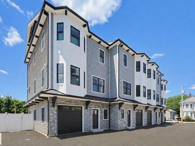 Condo for sale in Waltham, Massachusetts