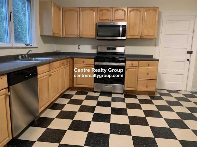 Condo for rent in Waltham, Massachusetts