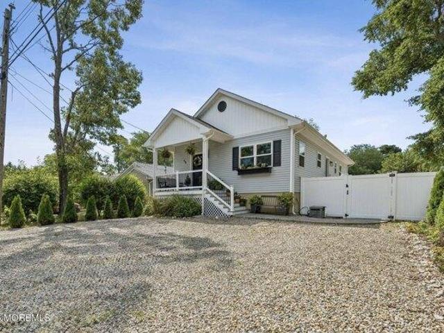 House for sale in Waretown, New Jersey