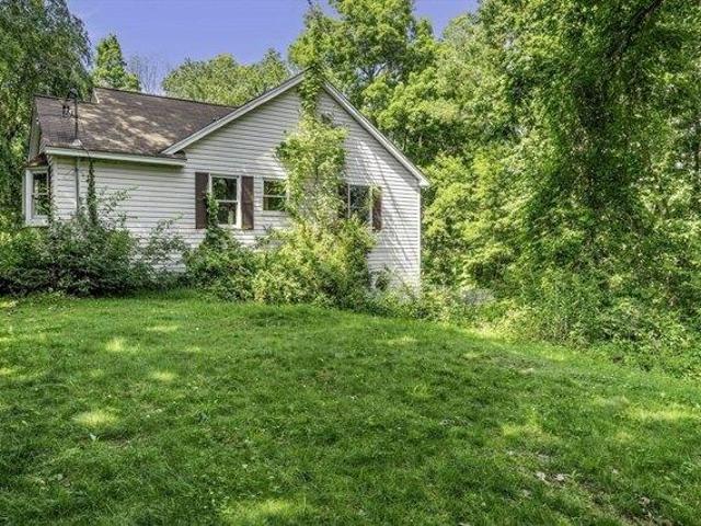 House for sale in Warren, Massachusetts