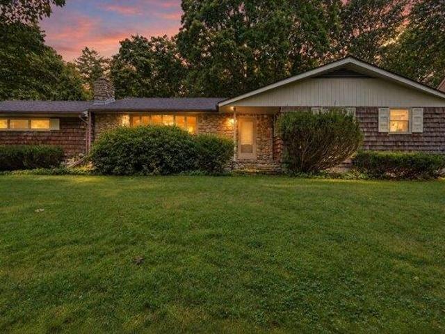 House for sale in Warren, Worcester County