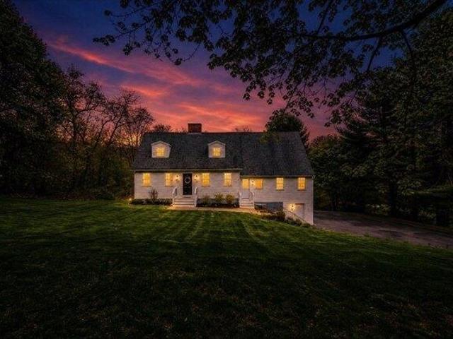 House for sale in Warren, Massachusetts