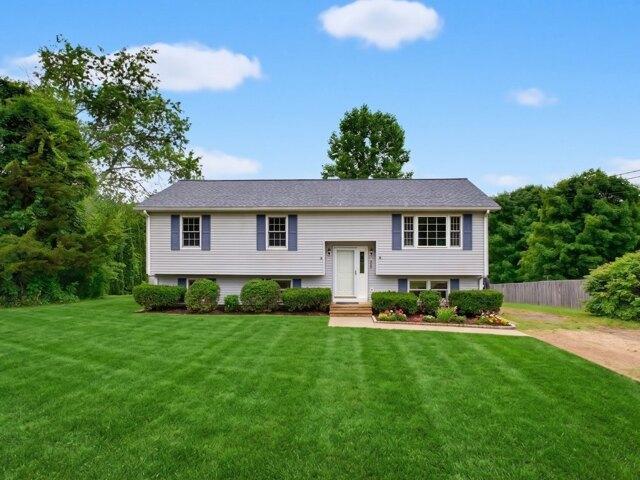 House for sale in Warren, Worcester County