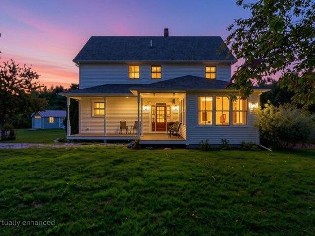 House for sale in Warren, Maine