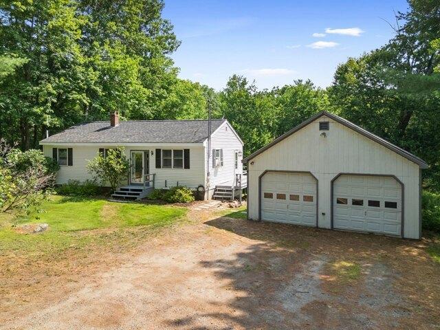 House for sale in East Warren, Warren