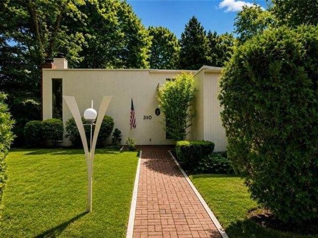 House for sale in East Greenwich, Rhode Island