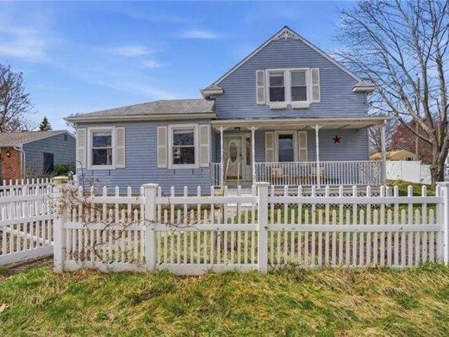 House for sale in Warwick, Rhode Island