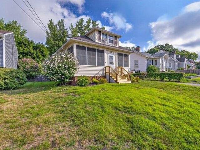 House for sale in Warwick, Rhode Island