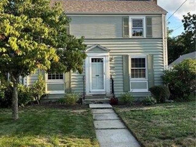 House for sale in Warwick, Rhode Island
