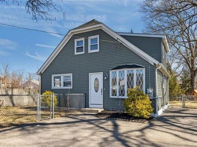 House for sale in Warwick, Rhode Island