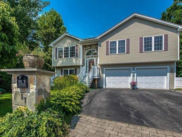 House for sale in Warwick, Rhode Island