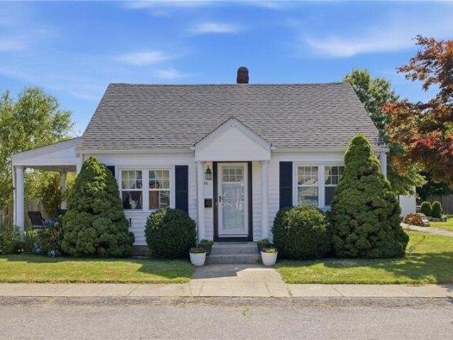 House for sale in Warwick, Rhode Island