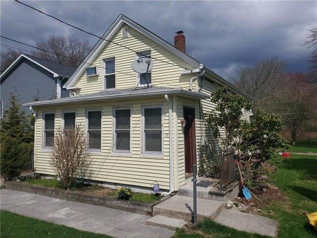 House for sale in Warwick, Rhode Island