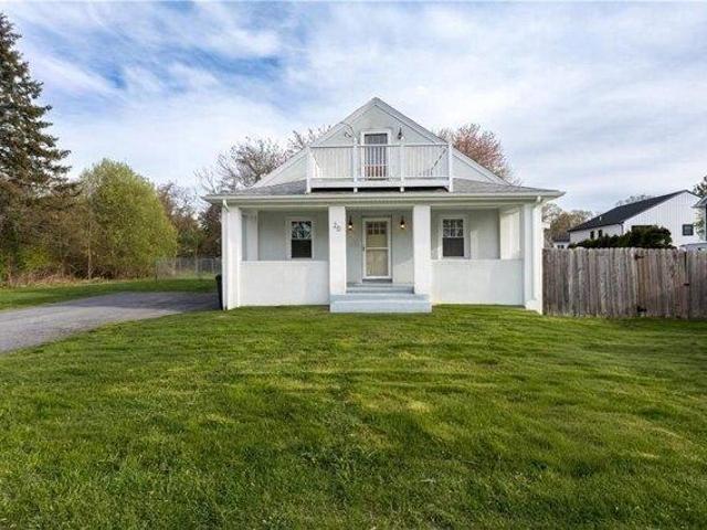 House for sale in Warwick, Rhode Island