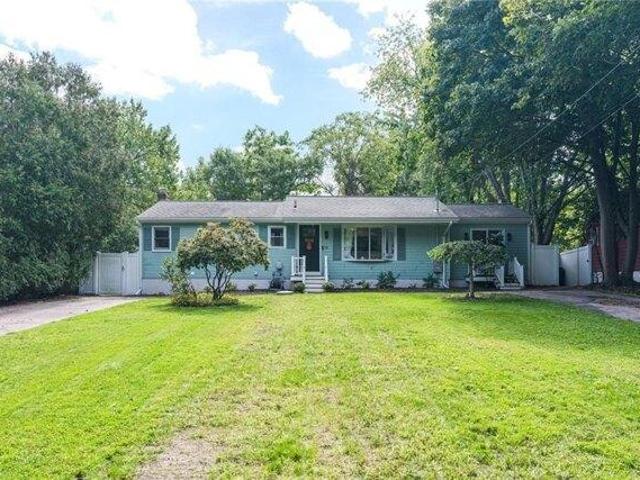House for sale in River View, Warwick