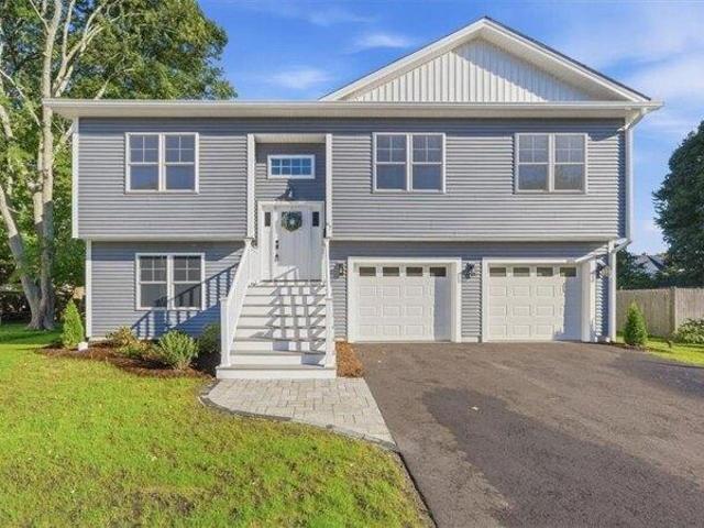 House for sale in Oakland Beach, Warwick