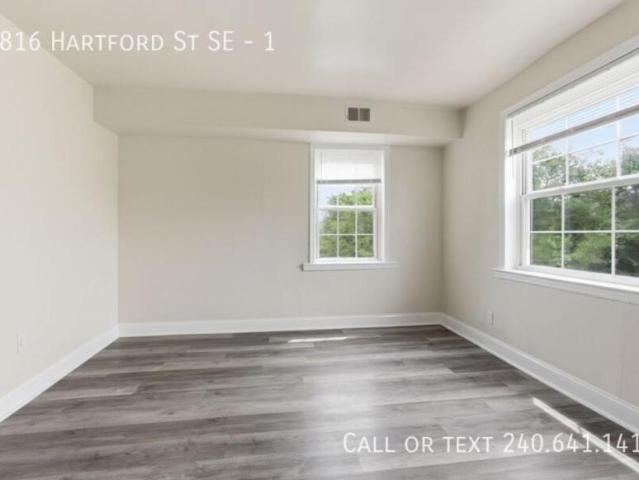 Condo for rent in Knox Hill/Buena Vista, Washington