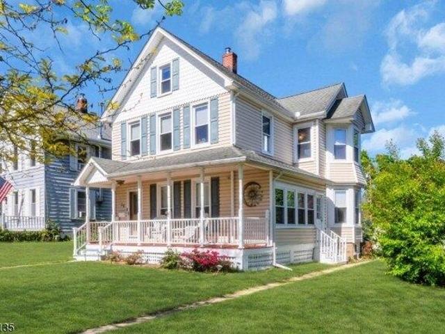 House for sale in Washington, New Jersey