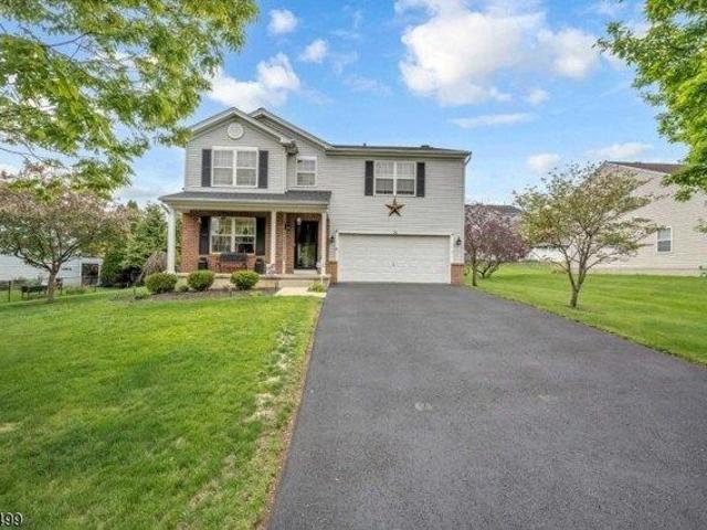 House for sale in Washington, New Jersey