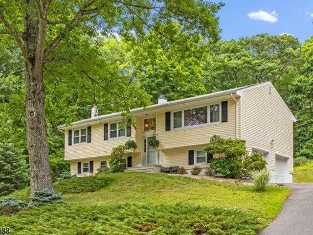 House for sale in Port Murray, New Jersey