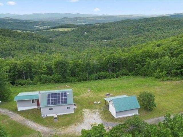 House for sale in Washington, Vermont