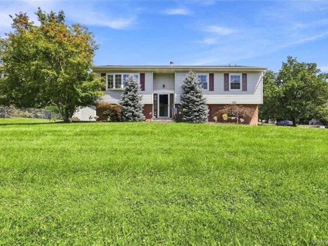 House for sale in Washingtonville, New York