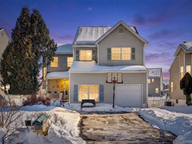House for sale in Washingtonville, New York
