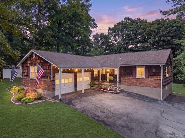 House for sale in Washingtonville, New York