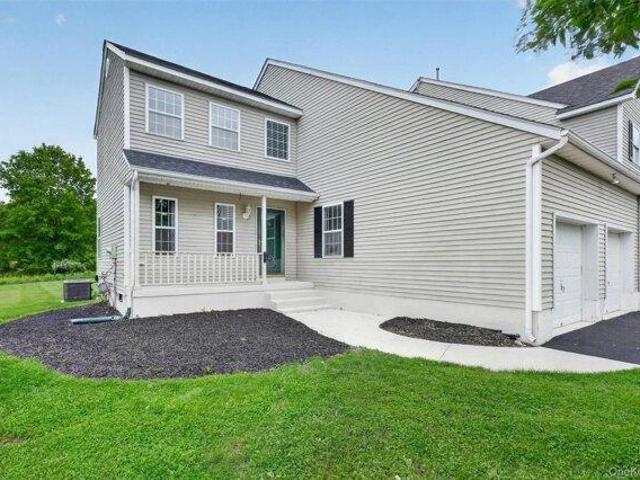 House for sale in Washingtonville, New York