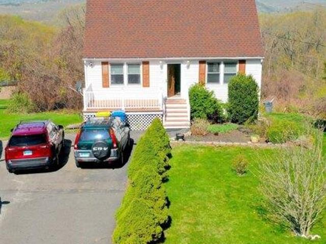 House for sale in Waterbury, Connecticut