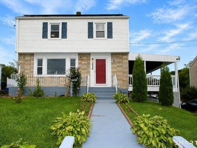 House for sale in Lakewood, Waterbury