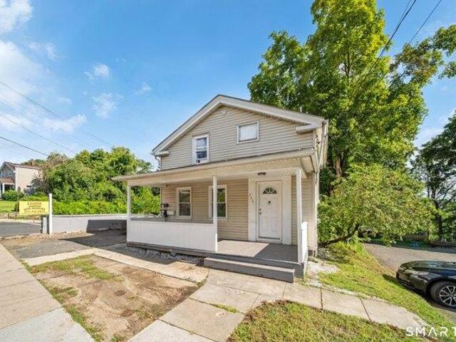 House for sale in Waterbury, Connecticut